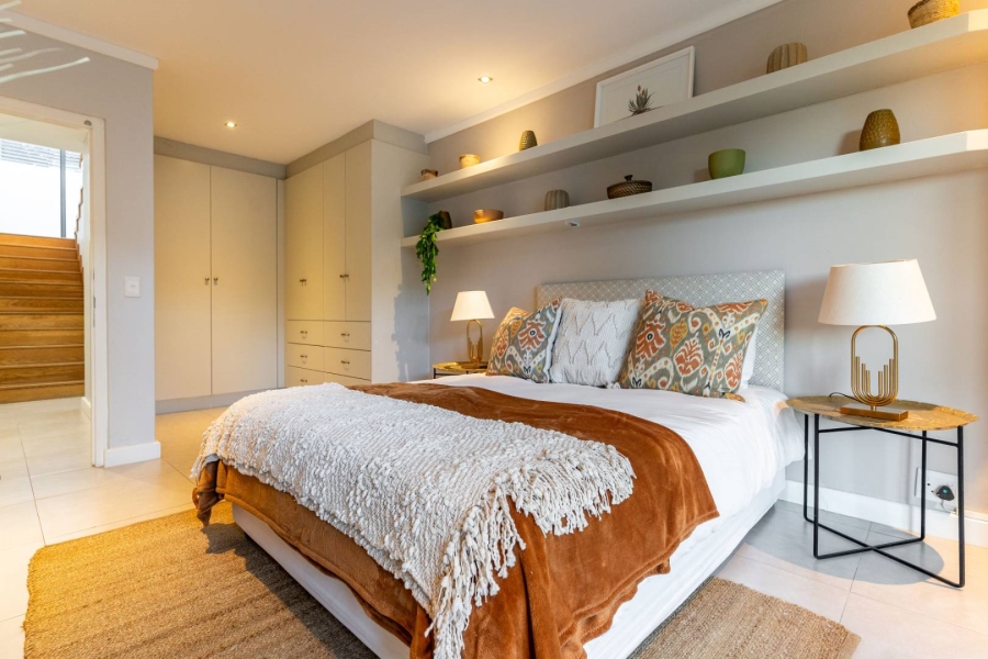 4 Bedroom Property for Sale in Stonehurst Mountain Estate Western Cape